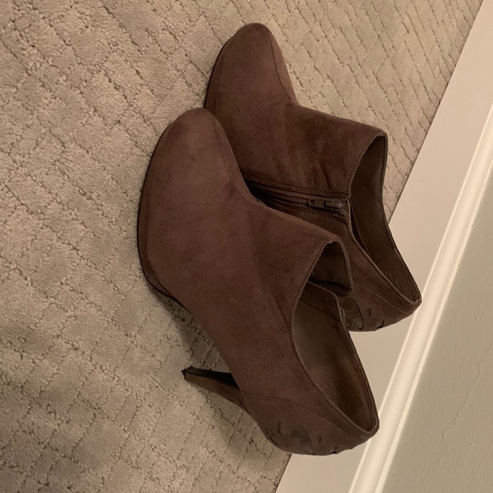 IMPO Heels Brown 6.5 Bootie